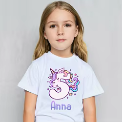 Camiseta con unicornio para niña