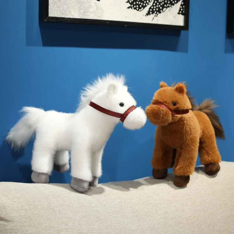 Pony de peluche realista para niños – Juguete suave y blandito - imagen 3