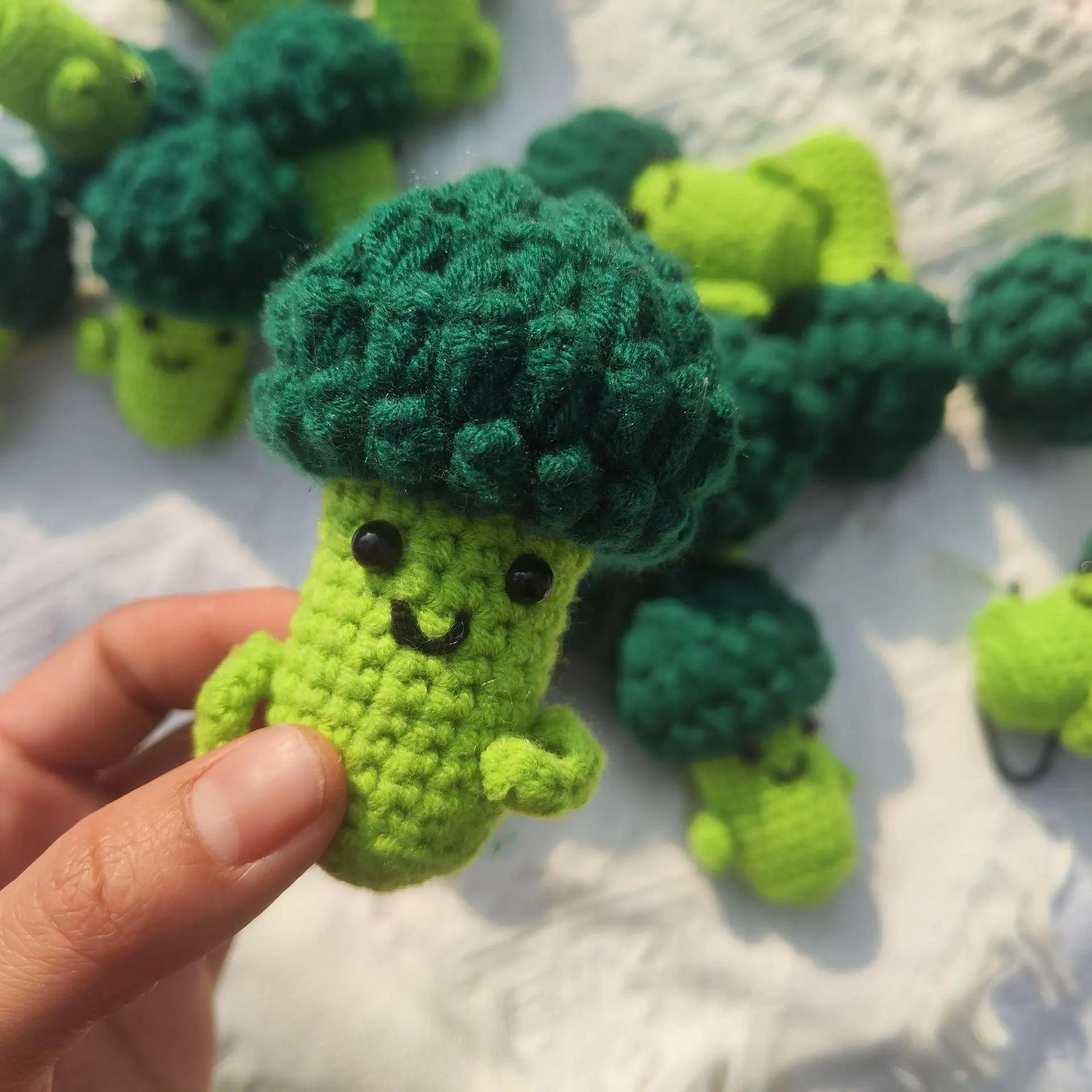Detalle del acabado tejido a mano de la colección crochet