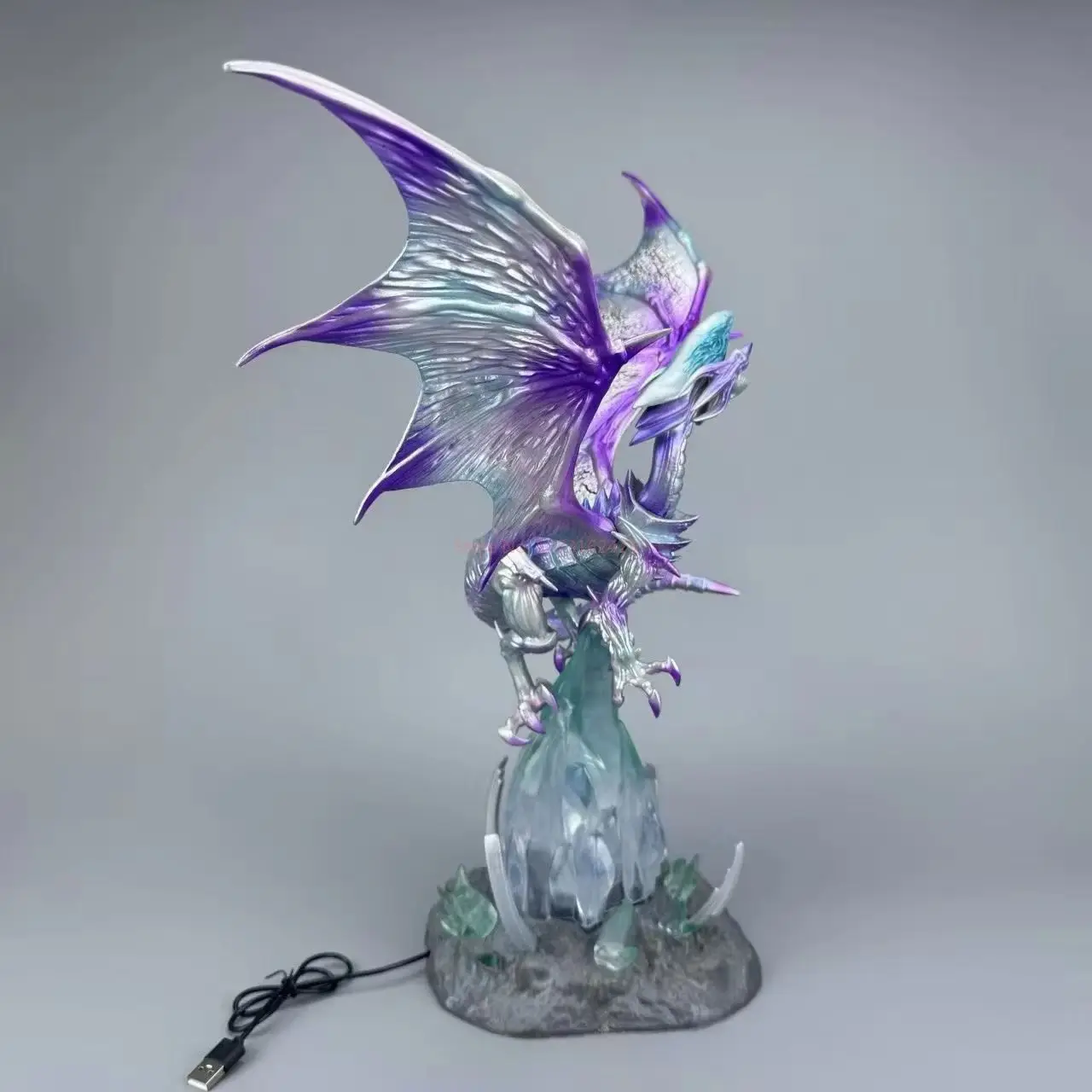Figura Yu-Gi-Oh Blue-Eyes White Dragon con base de PVC - imagen 2