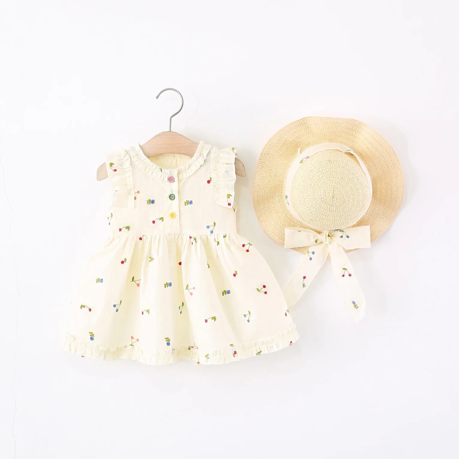 Detalle del estampado y acabado del vestido
