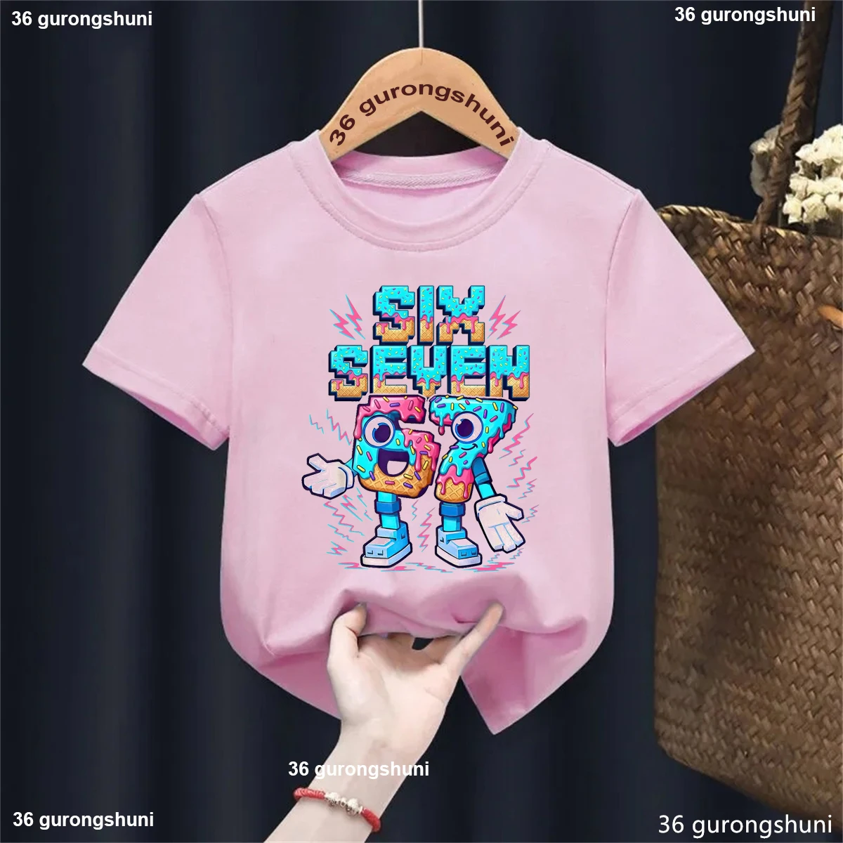 Camiseta en tonos rosa/rojo