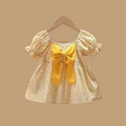 Vestido de princesa con mangas abullonadas floral y lazo para niña