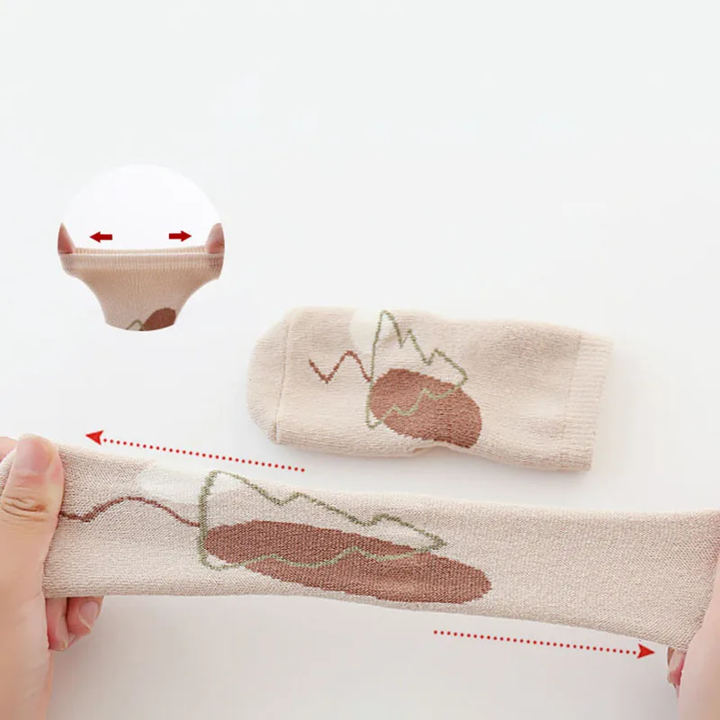 Calcetines antideslizantes de invierno para bebe - dibujos animados
