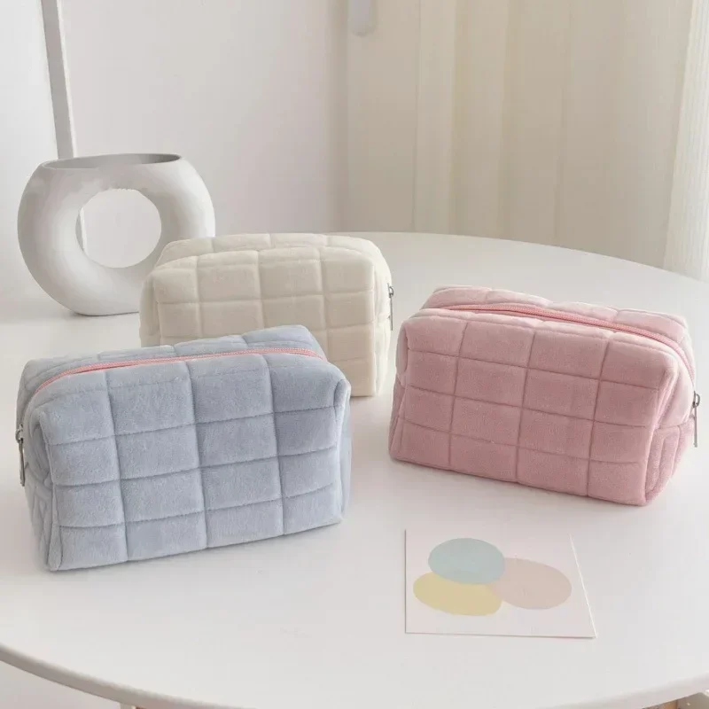 Estuche para lápices de felpa para niños – Organizador escolar colorido - imagen 4