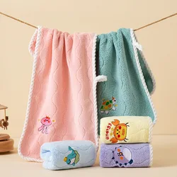 Toalla de baño colgante de lana para bebé con dibujos infantiles