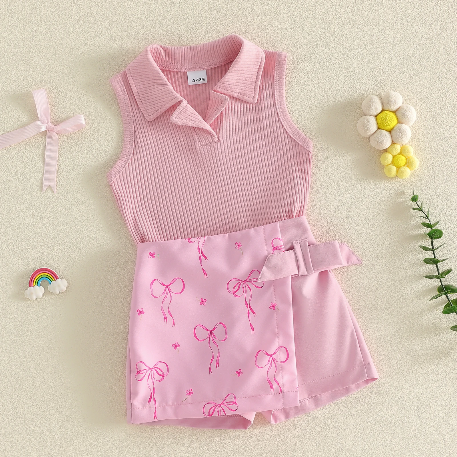 Conjunto de verano niña pequeña con camisetas sin mangas y lazo
