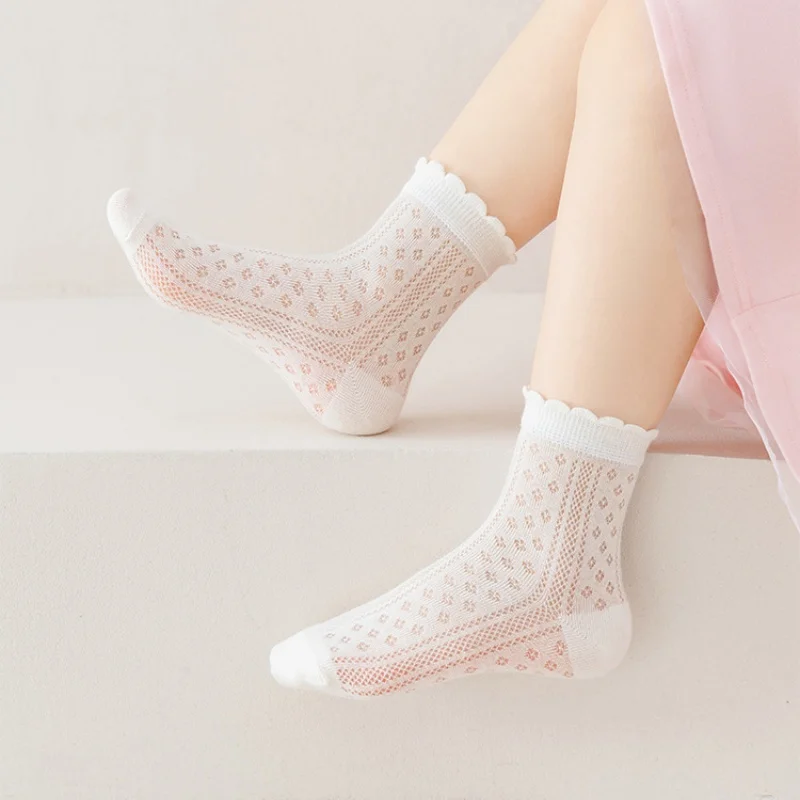 Calcetines blancos de verano con encaje para niñas - imagen 4
