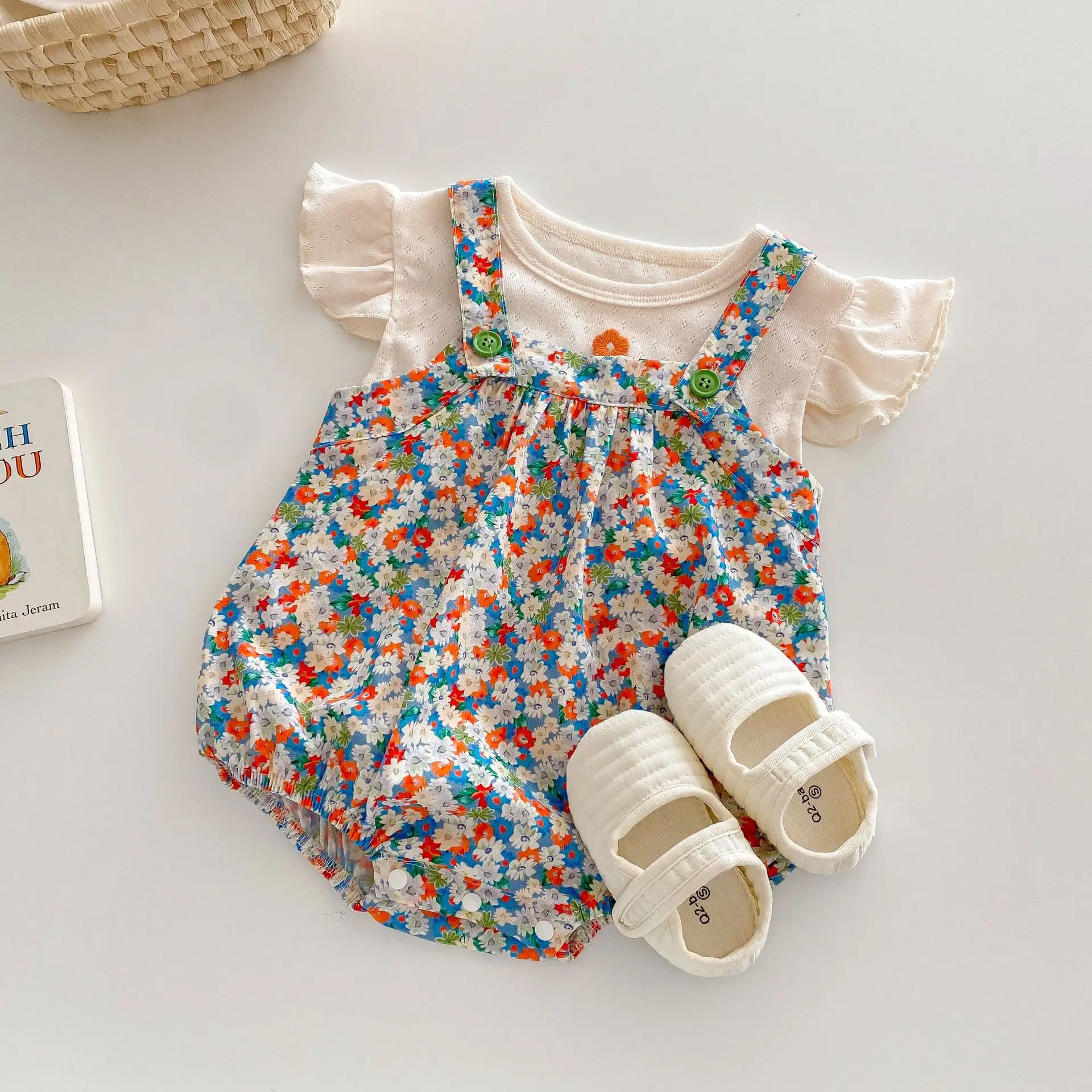 Vista completa del conjunto floral