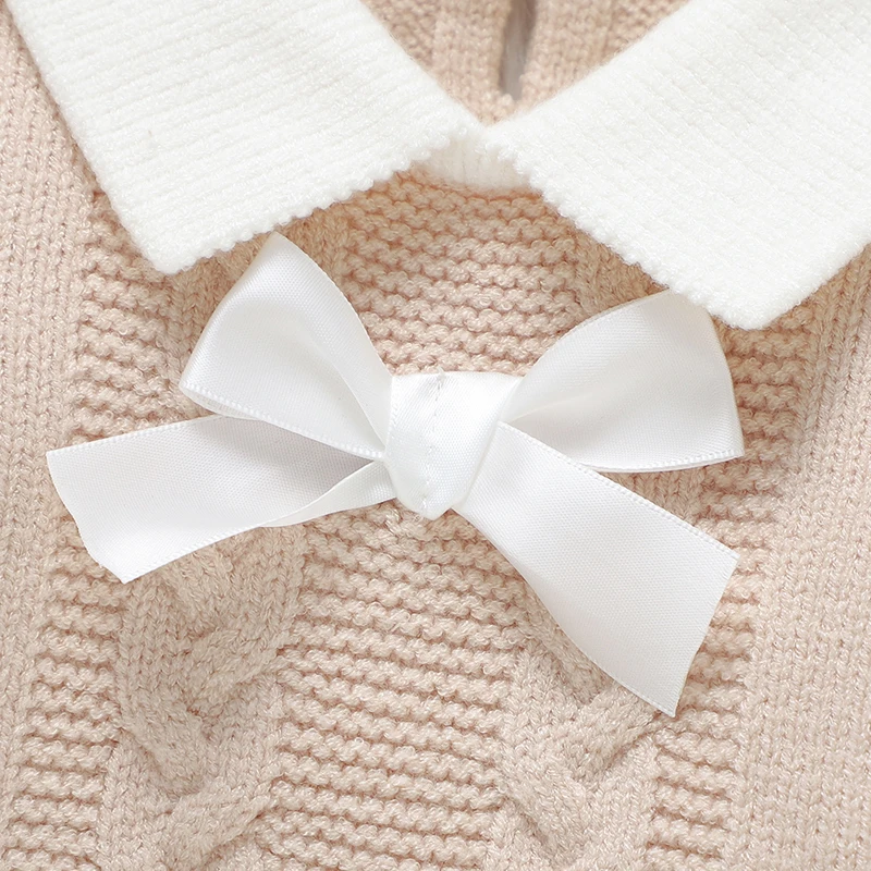 Conjunto de punto invierno para bebé – Suéter con cuello de tortuga y pants - imagen 4