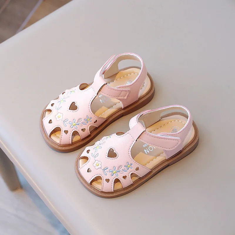 Sandalias de niña con flores bordadas y suela suave de verano - imagen 4