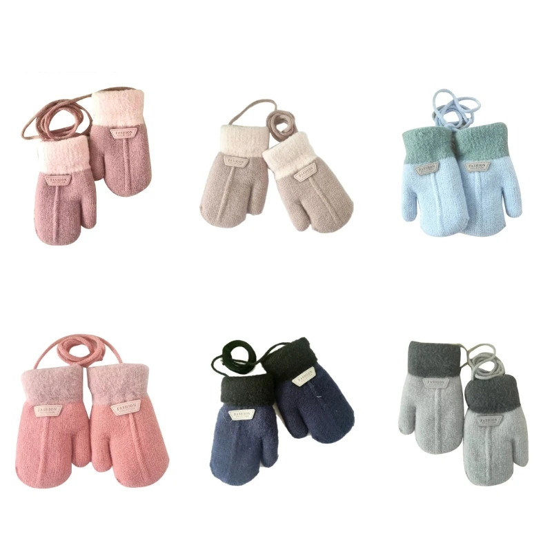 Manoplas infantiles con forro polar en varios colores