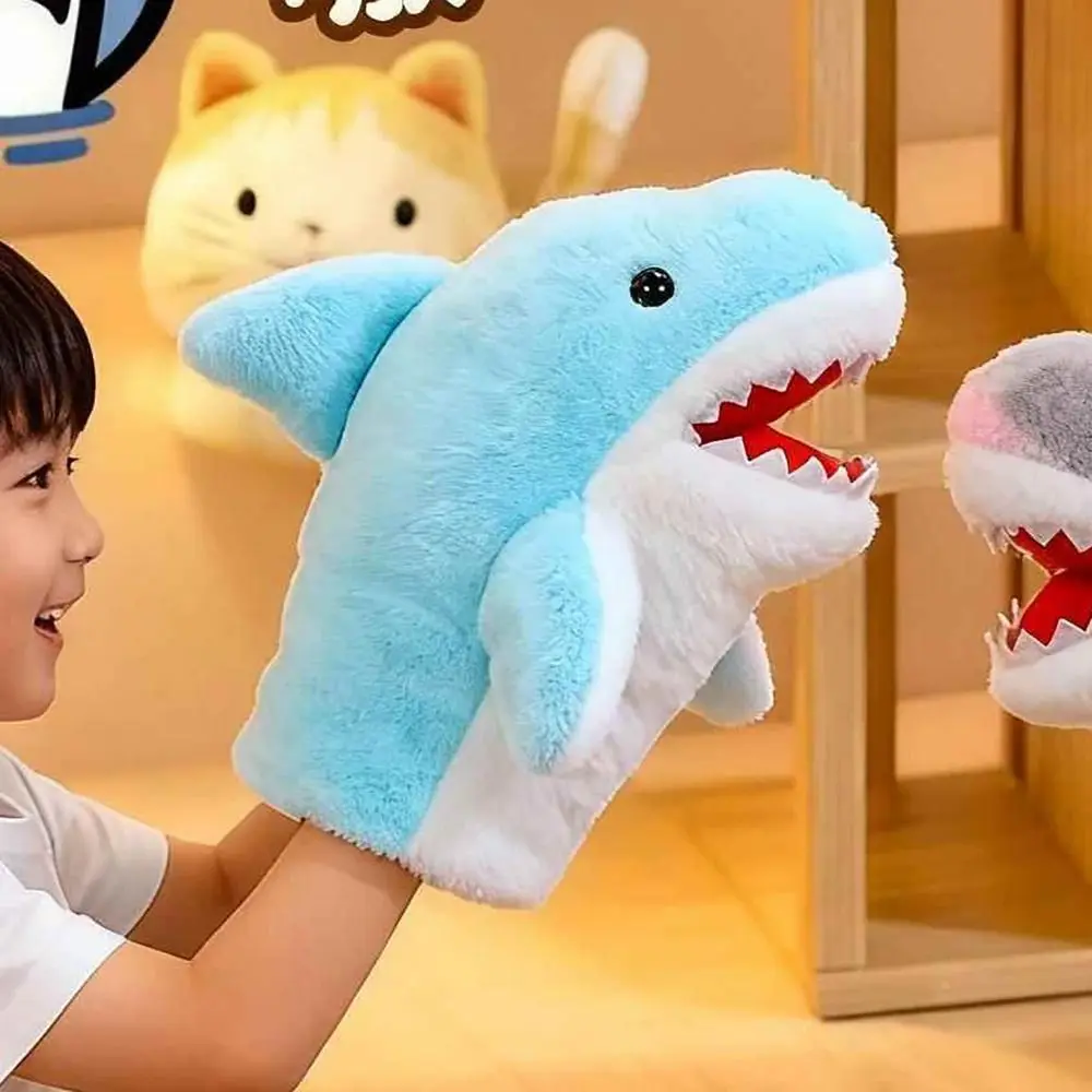 Marioneta de mano tiburón interactiva de peluche - imagen 3