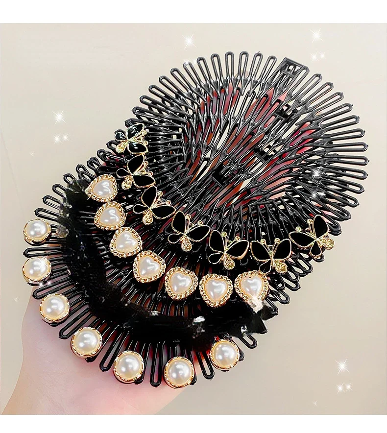Diadema negra con detalles en perlas y diamantes de imitación