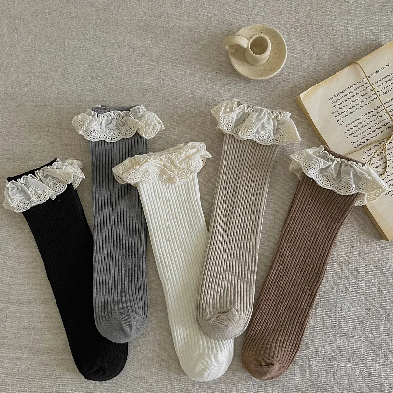 Calcetines largos de algodón con volantes y encaje para niña - imagen 4