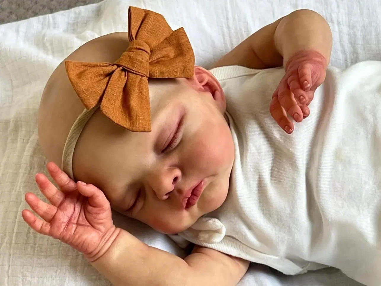 NPK Muñeca Reborn Irys hecha a mano, realista, coleccionable - imagen 3