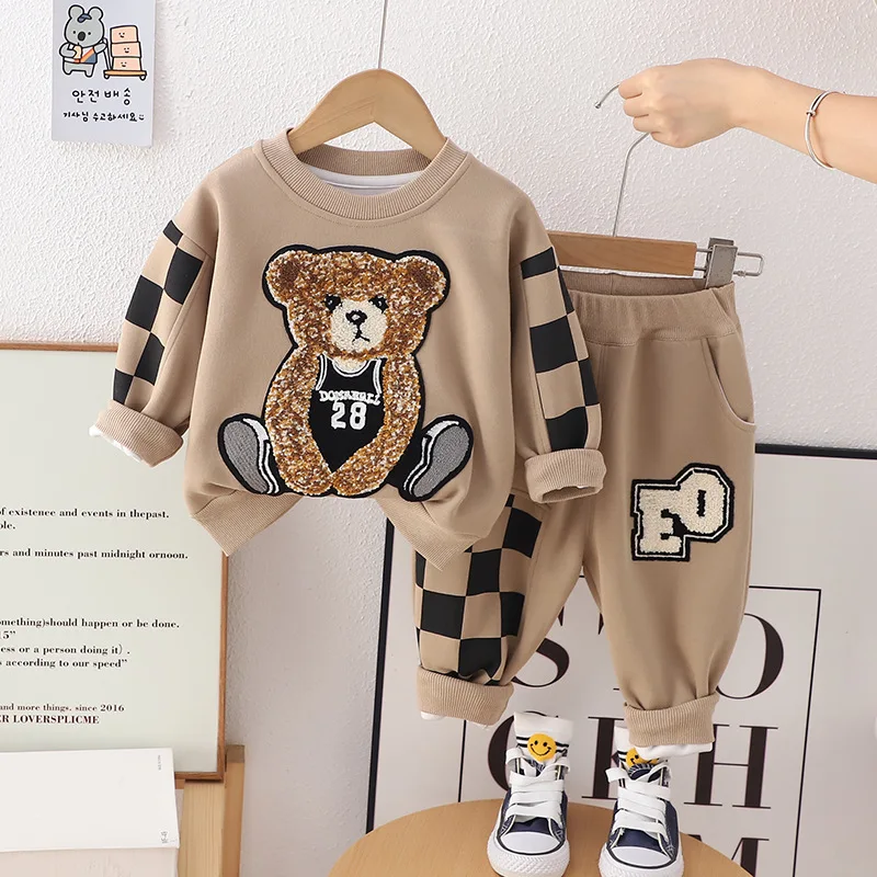 Conjunto chándal infantil con print de dibujos animados