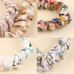 Chupete con clip de madera para bebé – Cadena floral sin BPA