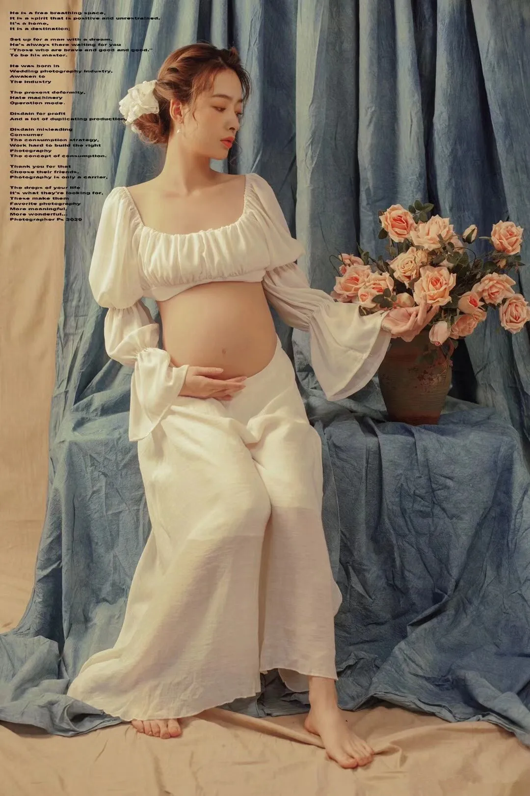 Vista del vestido de maternidad con estilo vintage para fotografía