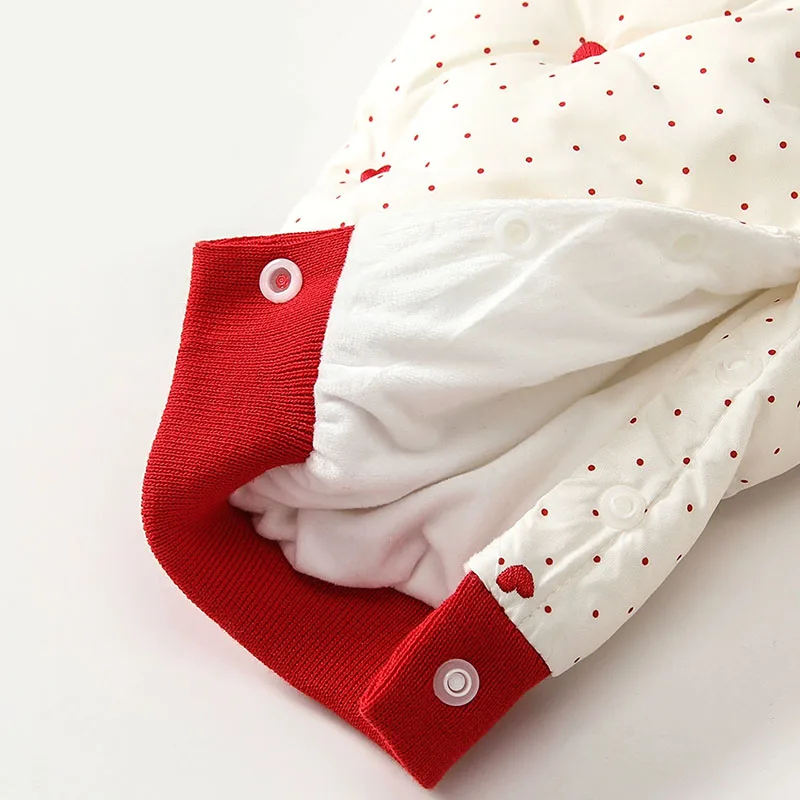 Pelele de invierno con capucha gruesa y puntos princesa para bebé