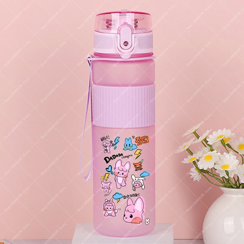 Vaso/botella infantil con diseño cartoon