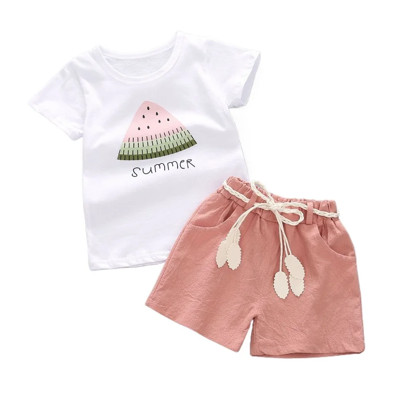 Conjunto verano bebé: camiseta y pantalón corto para niña