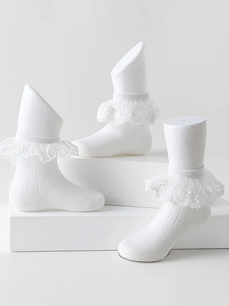 Calcetines finos de verano de malla algodón blanco para bebés