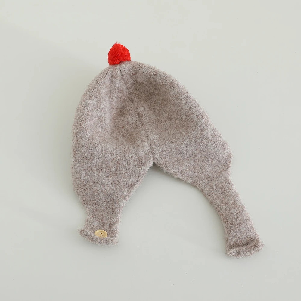 Gorro tejido para bebé de otoño-invierno con pompón y orejeras - imagen 5