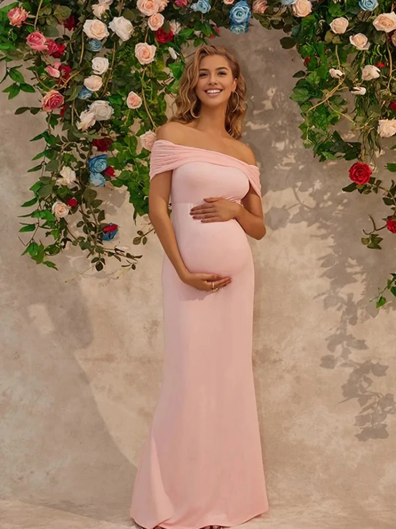 Vestido rosa maxi para sesión de fotos
