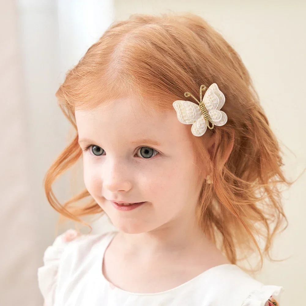 Horquillas para el pelo de bebé con mariposa tejida a crochet - imagen 5