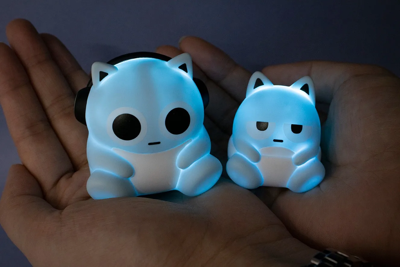 Figuras coleccionables de hámster azul tierno estilo Sofubi neón - imagen 4