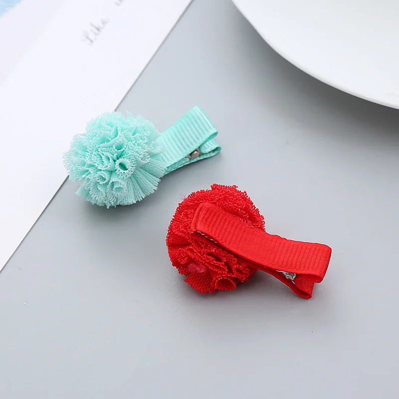 Bola de gasa roja para el pelo del bebé con horquilla textil - imagen 5