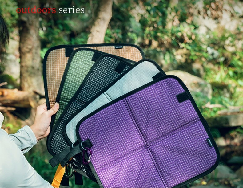 Cojín de camping plegado listo para mochila