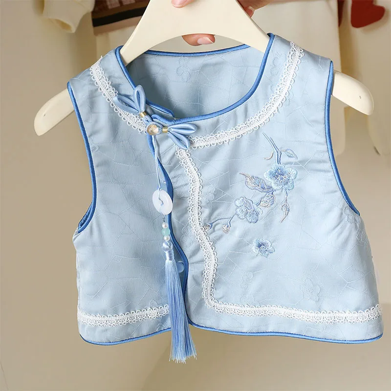 Conjunto de bebé bordado estilo chino – top y pelele azul - imagen 4