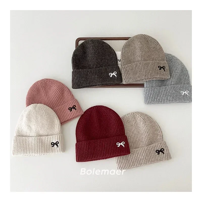 Gorro tejido con lazo bordado elástico para otoño e invierno - imagen 4