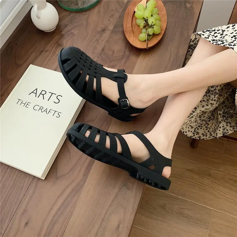 Sandalias romanas PVC estilo gladiador para niña