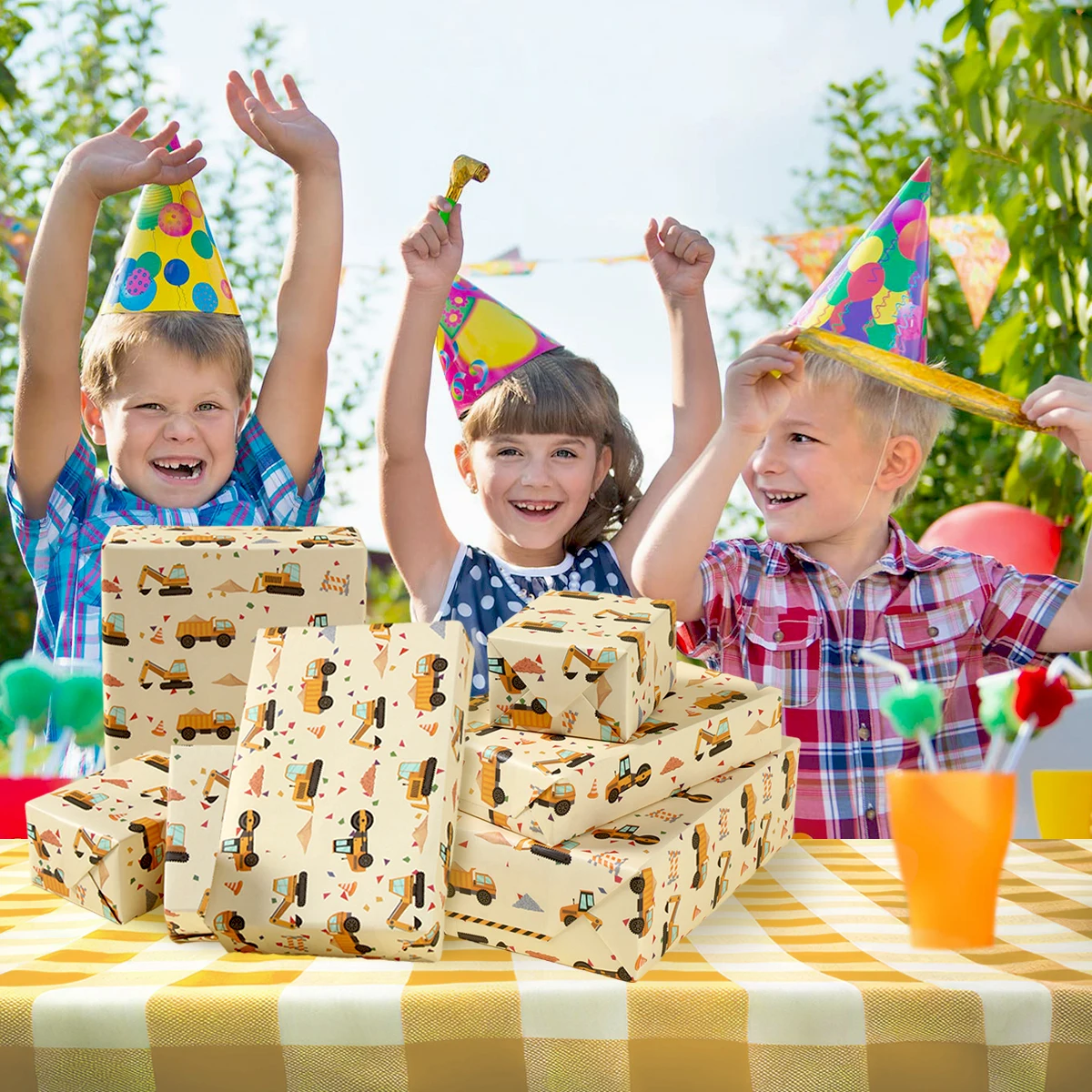 Papel de regalo construcción con excavadora para fiestas infantiles - imagen 5
