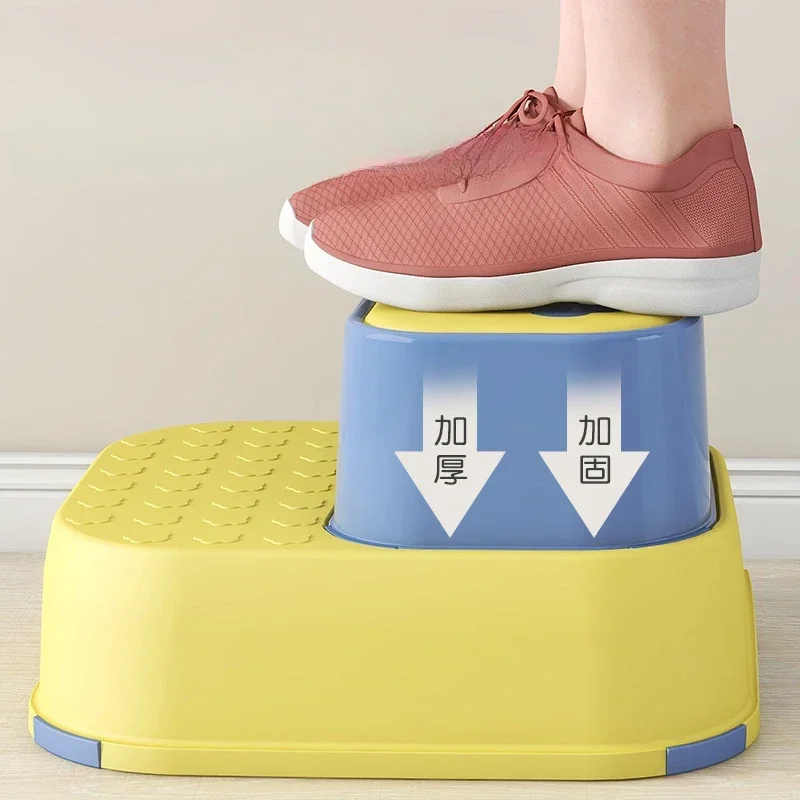 Taburete infantil antideslizante desmontable para baño y lavabo - imagen 4