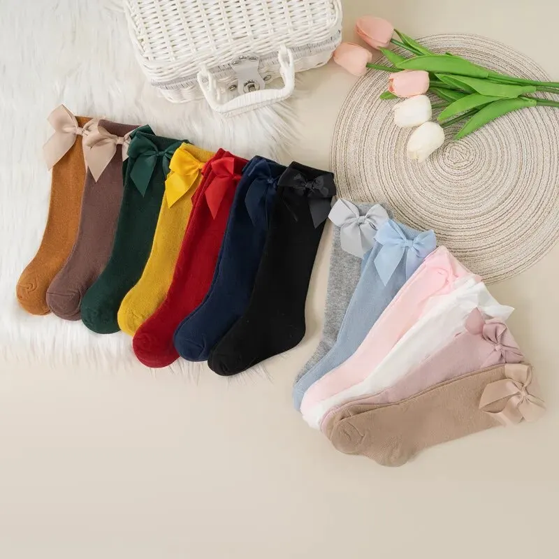 Calcetines largos para bebés en algodón con lazo grande - español - imagen 3