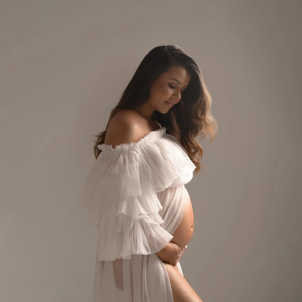 Vestido de maternidad con hombros descubiertos y volantes para fotos - imagen 3