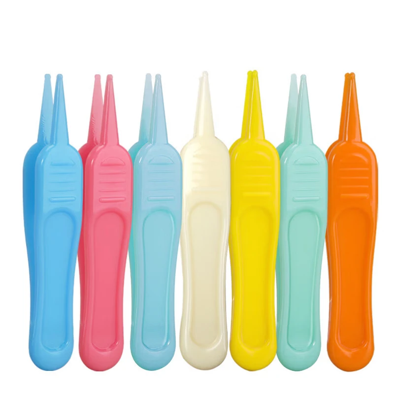Kit de higiene para bebés con limpiador nasal y pinzas seguras - imagen 3