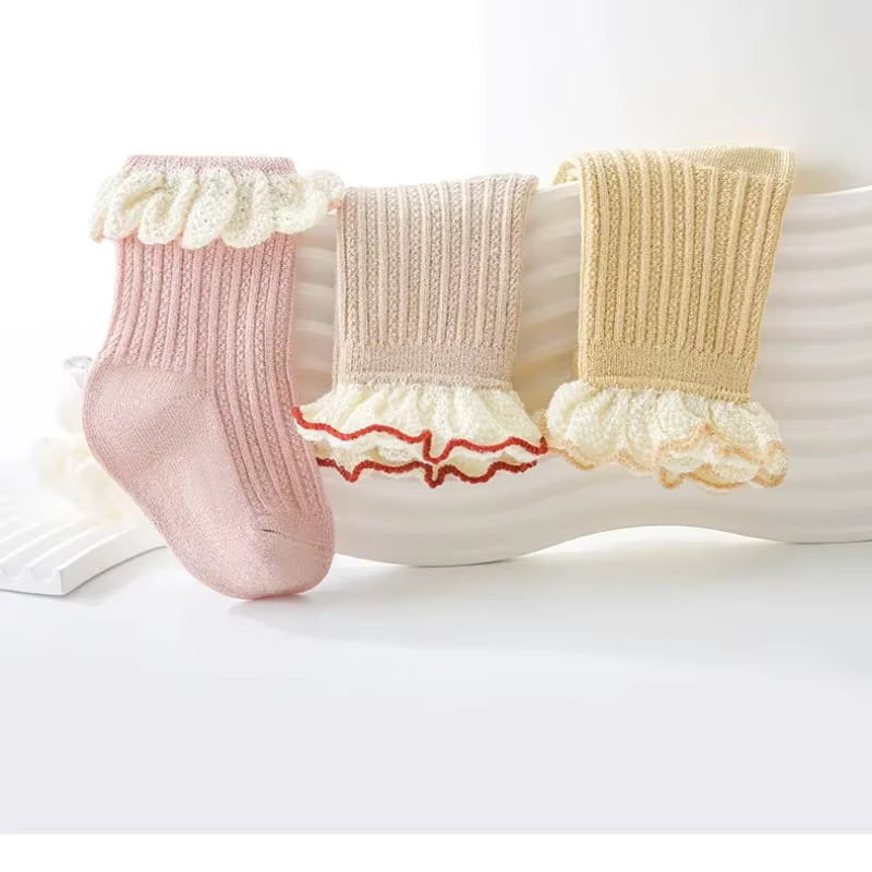 Calcetines de algodón con encaje para bebé niña - imagen 2