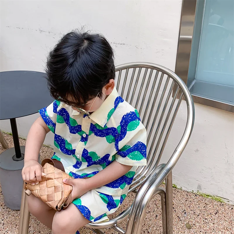 Conjunto playero de verano para niño – Camiseta y shorts - imagen 4