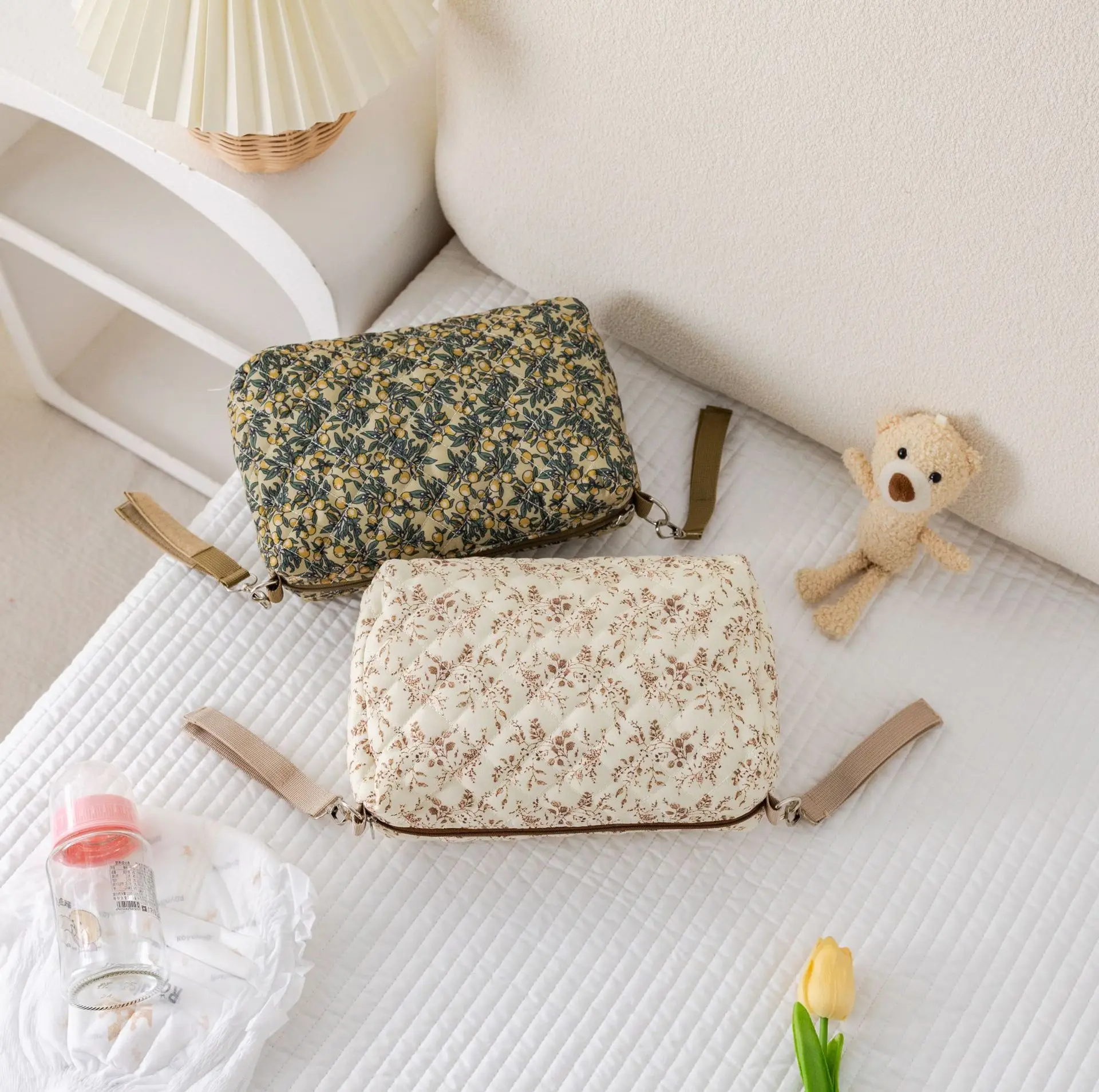 Bolsa organizadora de pañales portátil para cochecito y viaje - imagen 2