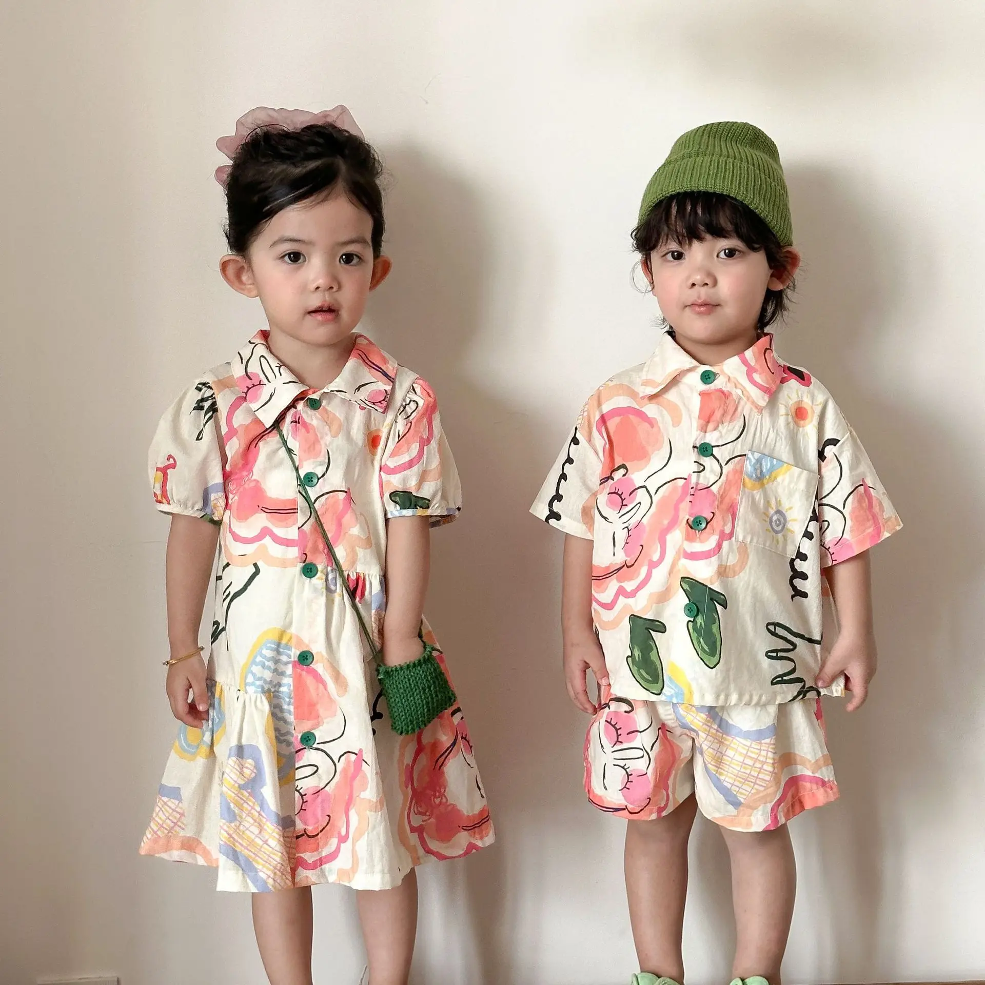 Conjunto de verano camiseta y pantalón corto para niños