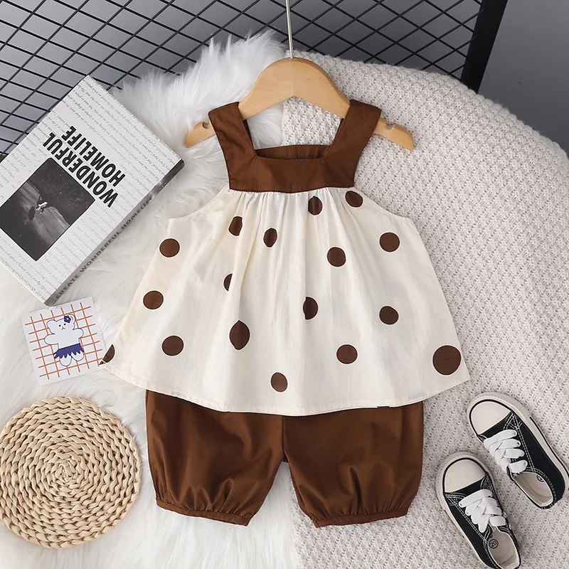 Conjunto de verano para bebé con camiseta y pantalones cortos - imagen 3