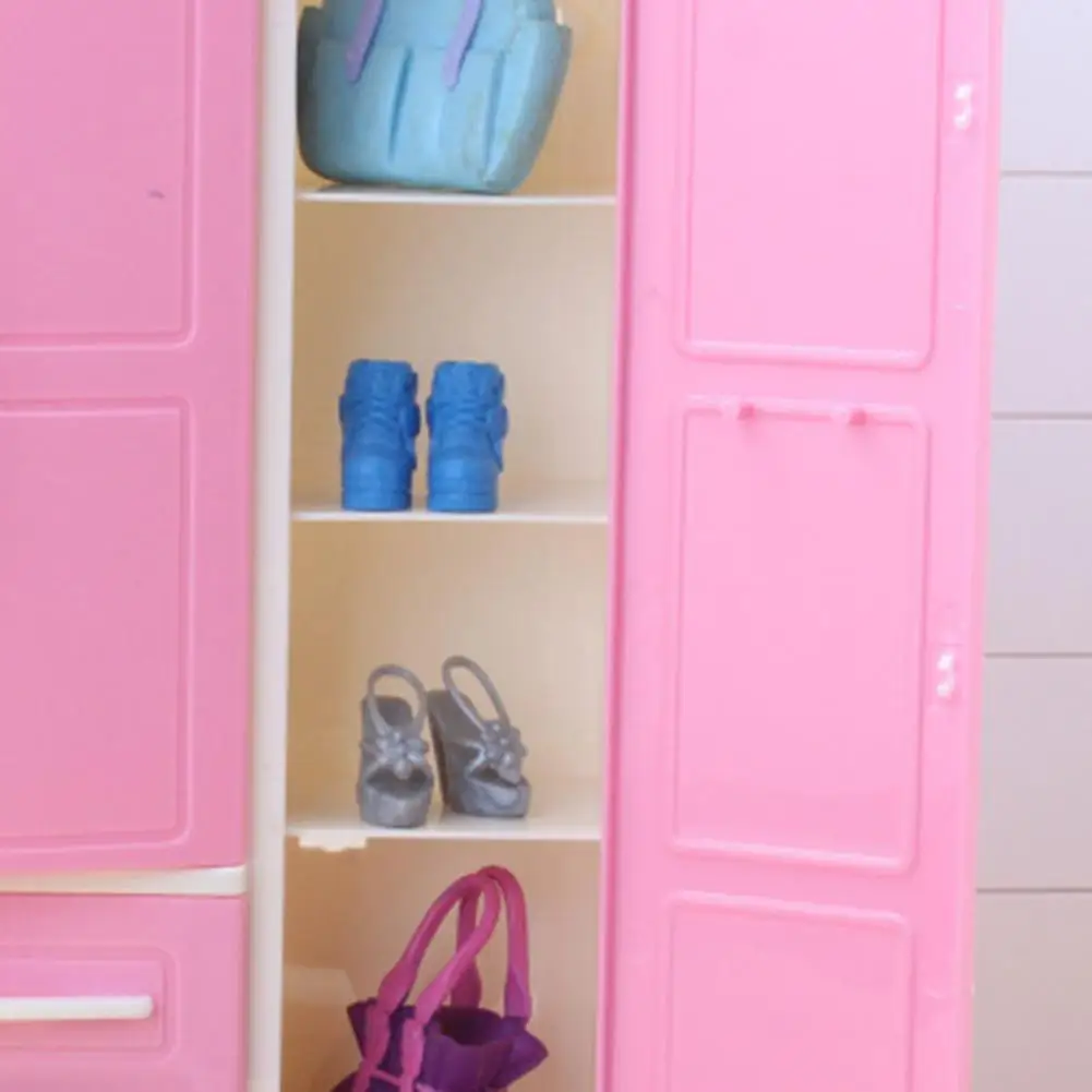 Detalles del mobiliario infantil con bandeja interior