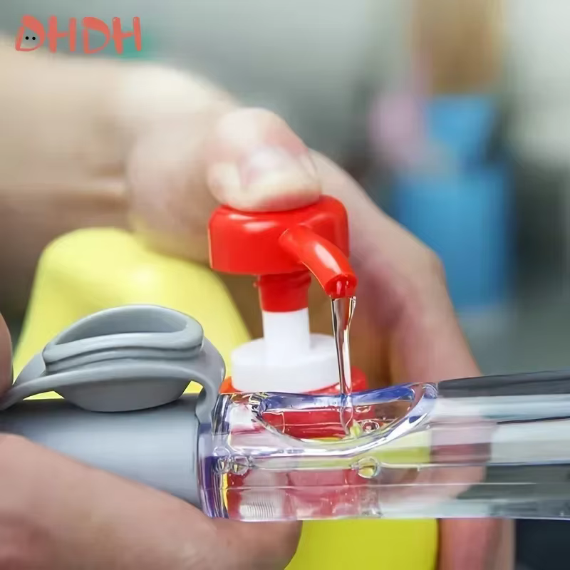 Cepillo limpiador de ollas con dispensador de jabón recargable - imagen 5