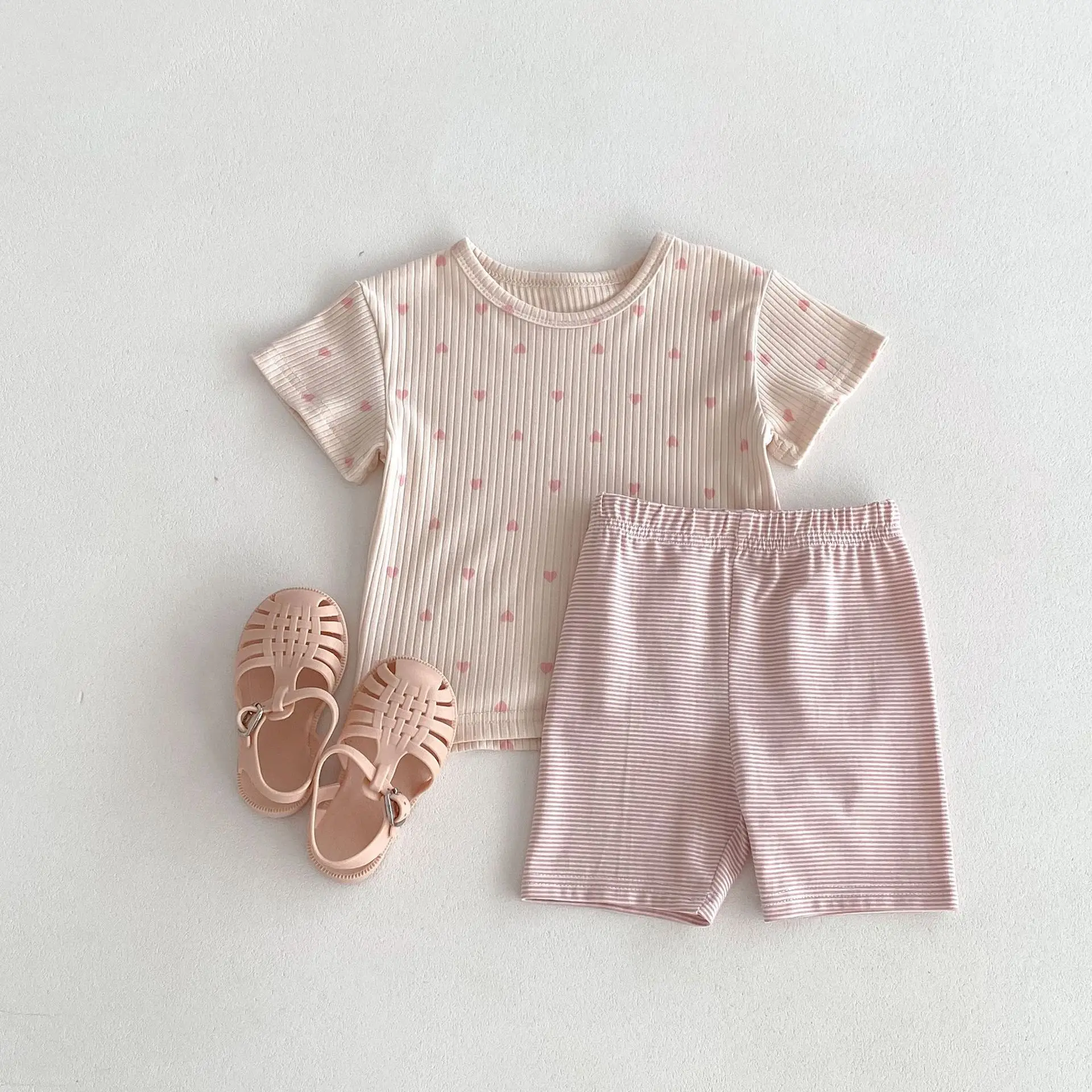 MILANCEL Pijama infantil con camiseta corazón y pantalones a rayas - imagen 4