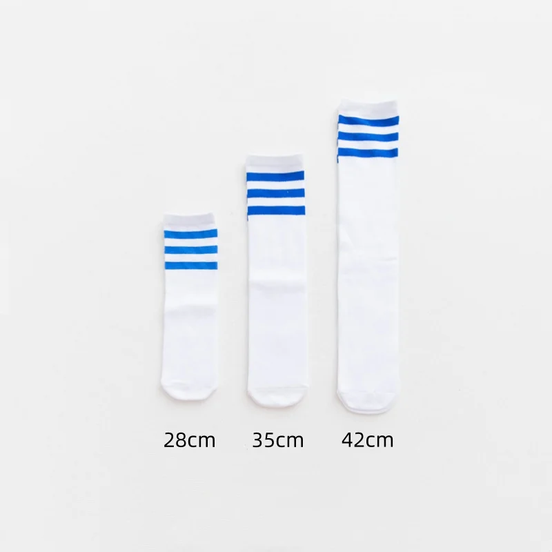 Calcetines altos de algodón peinado con rayas, estilo deportivo - imagen 4